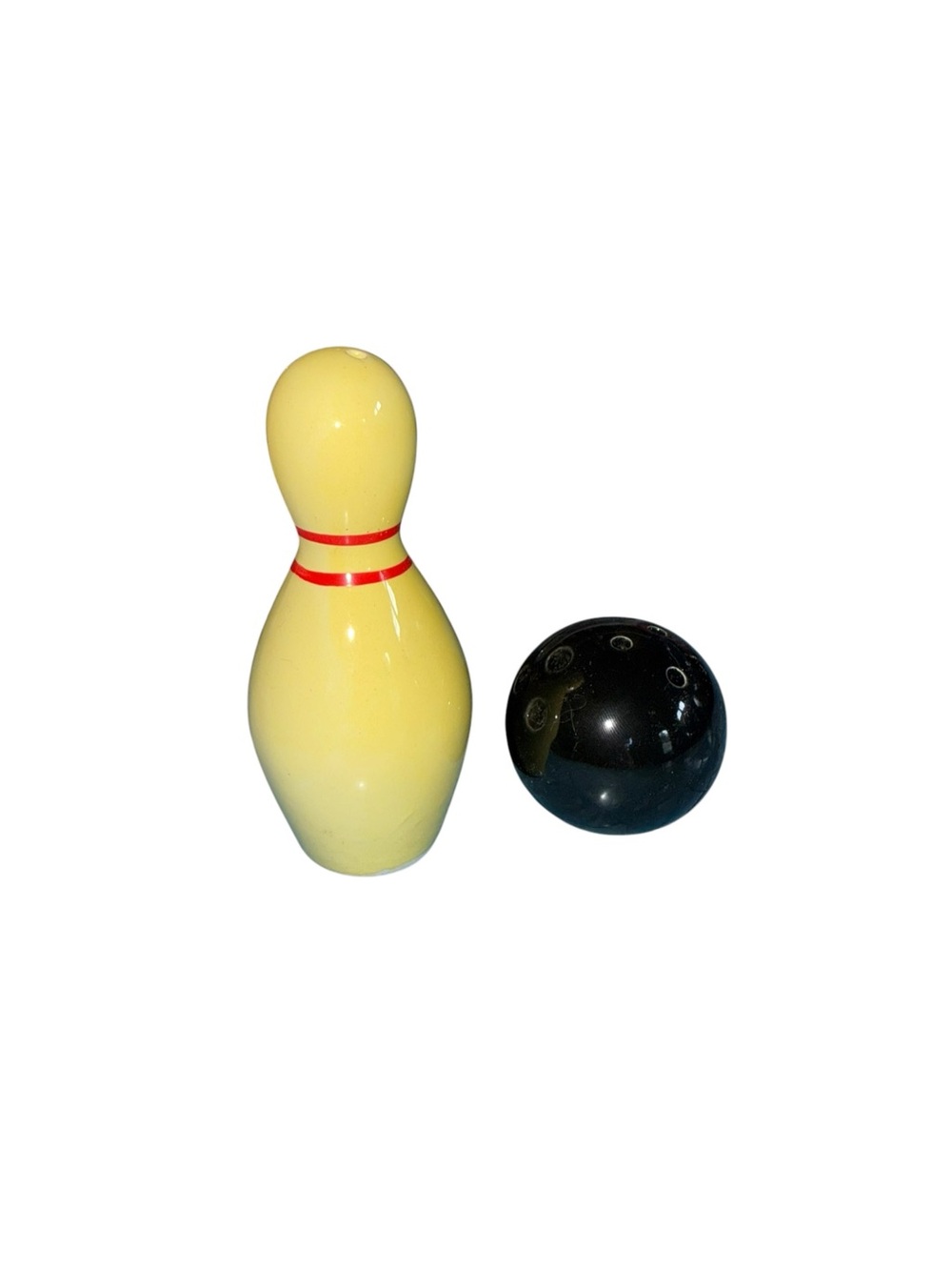 Vintage bowling salt and pepper shakers